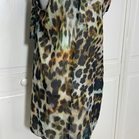 Boston Proper Women’s Leopard Print Top Blouse Size 12 Chiffon Tiered - Picture 7 of 8